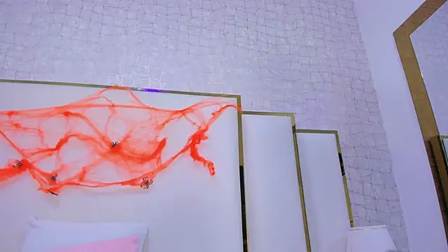 paola rodriguez online show from October 25, 2025, 10:34 am