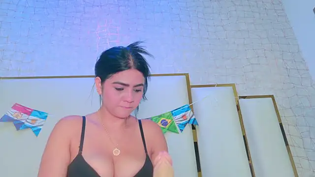 Snapshot of paola_rodriguez chatting on June 27, 2026, 9:58 am paola rodriguez online show from June 27, 2026, 9:58 am