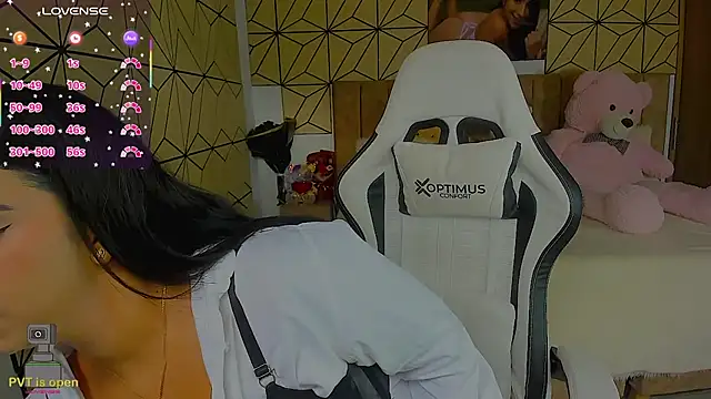 vane lopez  online show from January 16, 2026, 7:18 pm