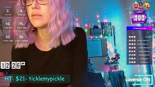 EmmaIsHere online show from January 25, 2025, 7:28 pm