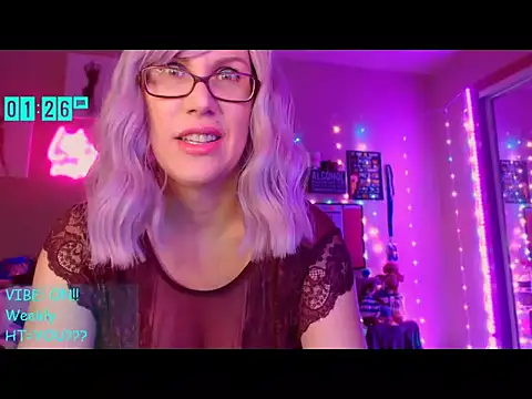 EmmaIsHere online show from July 1, 2026, 7:24 pm
