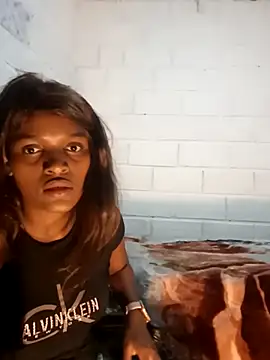 sexyjustin202 online show from April 12, 2026, 2:05 am