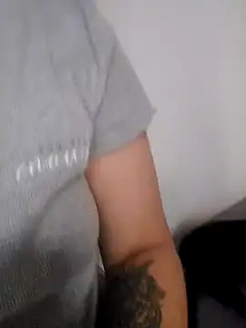 miaa-lee online show from March 7, 2025, 7:38 pm