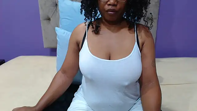 PeachAss4UU online show from March 24, 2026, 5:34 am