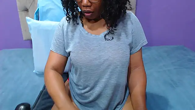 PeachAss4UU online show from March 30, 2026, 5:41 am