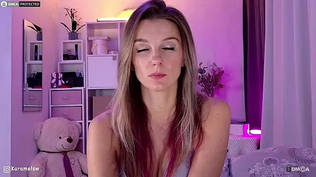 Karamelsw  online show from October 12, 2025, 9:14 pm