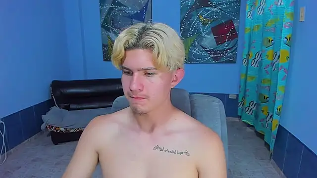 patrik 027 online show from November 7, 2025, 8:53 pm