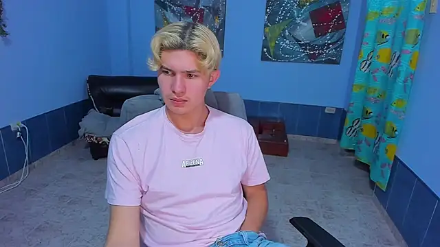 patrik 027 online show from November 16, 2025, 7:52 pm