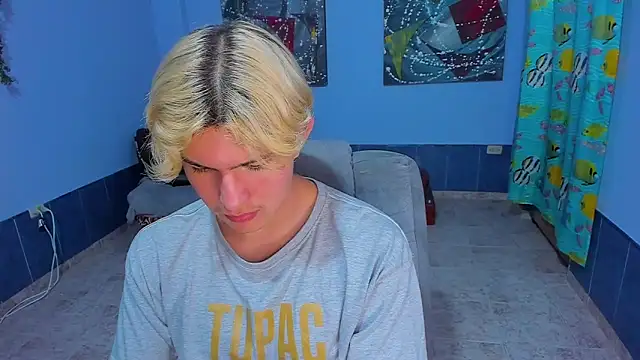 patrik 027 online show from November 18, 2025, 6:01 pm