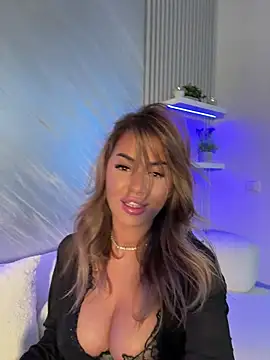 Snapshot of KirstieVegas chatting on November 14, 2025, 6:28 pm KirstieVegas online show from November 14, 2025, 6:28 pm