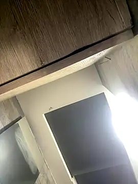 CeliWoods online show from December 14, 2025, 10:09 am