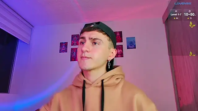 dimitri-bilak online show from November 17, 2025, 11:54 pm