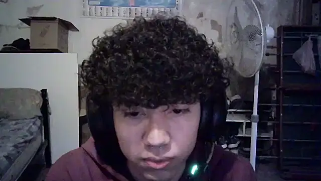 Emv2 online show from April 8, 2026, 7:36 pm