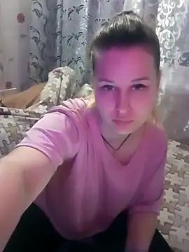 Snapshot of KUKLA_NIKA chatting on November 14, 2025, 7:51 am KUKLA NIKA online show from November 14, 2025, 7:51 am