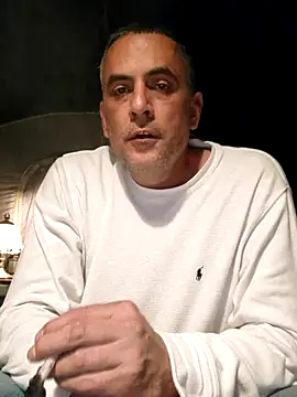 Snapshot of hardcok4u2abuse40 chatting on December 9, 2024, 1:07 am hardcok4u2abuse40 online show from December 9, 2024, 1:07 am