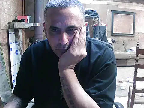 Snapshot of hardcok4u2abuse40 chatting on October 13, 2025, 11:38 pm hardcok4u2abuse40 online show from October 13, 2025, 11:38 pm