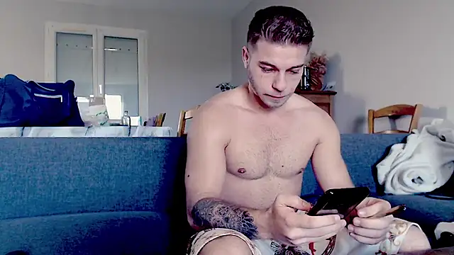 Elkafit28 online show from April 10, 2026, 7:24 am