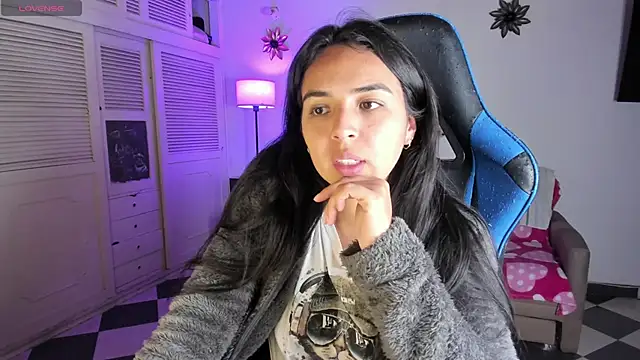 Miss Nicole online show from December 31, 2024, 1:15 am