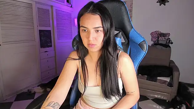 Miss Nicole online show from January 10, 2025, 4:54 am