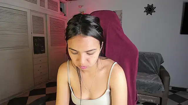 Miss Nicole online show from January 30, 2025, 1:44 am