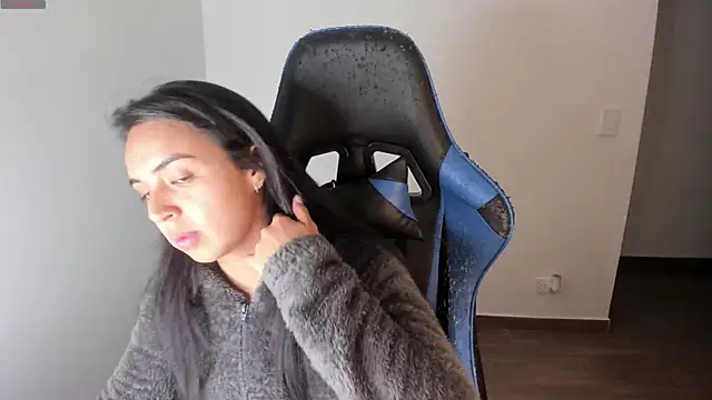 Miss Nicole online show from September 21, 2025, 1:18 am