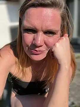 Suesse Schnitte online show from March 21, 2025, 9:01 am