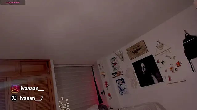 ivaaaan  online show from January 3, 2025, 11:33 pm