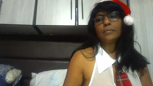 Snapshot of MsAttitude chatting on December 24, 2024, 3:58 pm MsAttitude online show from December 24, 2024, 3:58 pm