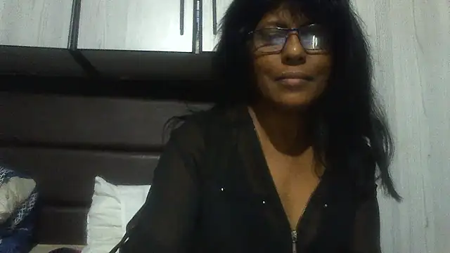 Snapshot of MsAttitude chatting on December 24, 2024, 7:00 pm MsAttitude online show from December 24, 2024, 7:00 pm