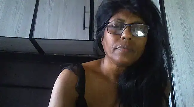 Snapshot of MsAttitude chatting on March 13, 2025, 12:02 pm MsAttitude online show from March 13, 2025, 12:02 pm