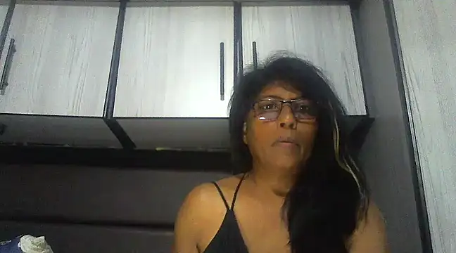 Snapshot of MsAttitude chatting on March 18, 2025, 4:37 pm MsAttitude online show from March 18, 2025, 4:37 pm