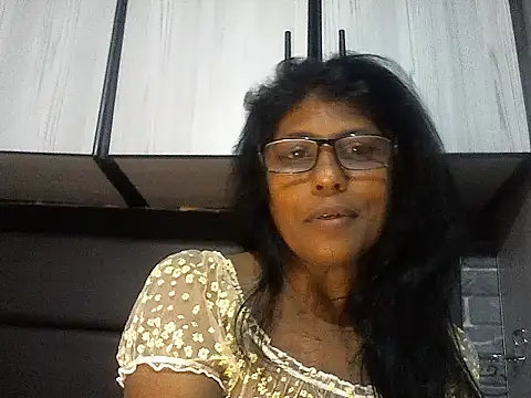 Snapshot of MsAttitude chatting on September 9, 2025, 11:54 am MsAttitude online show from September 9, 2025, 11:54 am