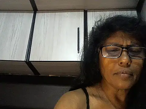 Snapshot of MsAttitude chatting on September 17, 2025, 6:42 pm MsAttitude online show from September 17, 2025, 6:42 pm