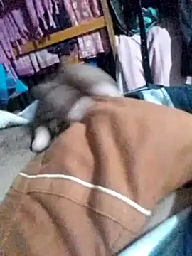 Longlund9 online show from February 1, 2025, 1:30 pm