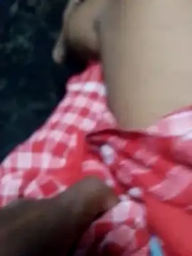 Longlund9 online show from October 12, 2025, 5:01 pm