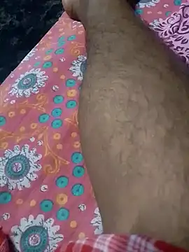 Longlund9 online show from November 19, 2025, 4:18 pm