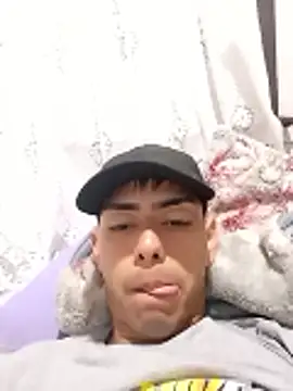 Snapshot of SEBASTHIAN chatting on January 11, 2026, 3:22 am SEBASTHIAN online show from January 11, 2026, 3:22 am