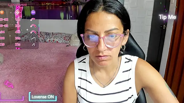 alma blue online show from April 7, 2026, 11:59 pm