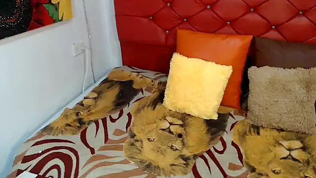 dirtydolltsx online show from November 11, 2025, 3:01 pm