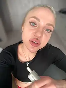 pinkstar  online show from March 6, 2025, 6:41 am