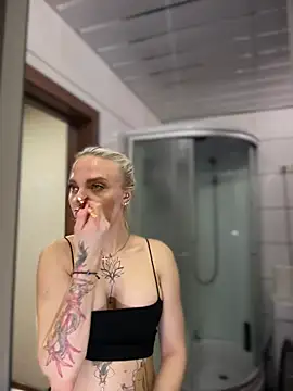 pinkstar  online show from December 22, 2025, 5:26 am