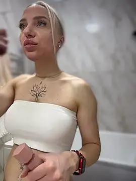 pinkstar  online show from March 22, 2026, 7:34 am