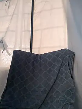 dolcehelena993 online show from March 12, 2026, 1:17 pm