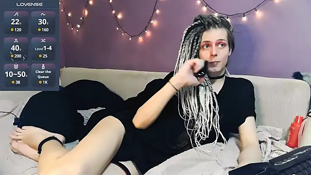 Littlepinkcat online show from March 14, 2025, 4:30 pm