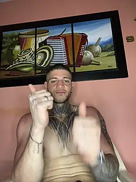  jamesleandros1 online show from February 16, 2025, 11:48 pm