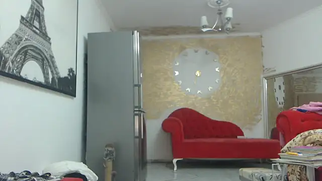 AnnaBellaLuckyXOXO online show from October 31, 2025, 4:13 am