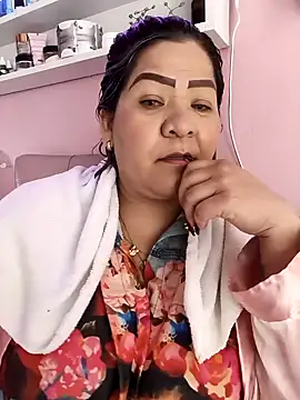 Dalessa Bigtits online show from April 6, 2026, 7:37 pm