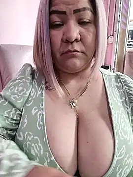 Dalessa Bigtits online show from April 7, 2026, 9:04 pm