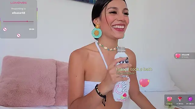 PIA STONE online show from March 24, 2026, 8:25 pm