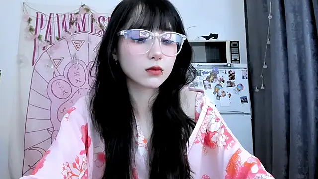Holy420lolii online show from June 10, 2026, 5:34 pm